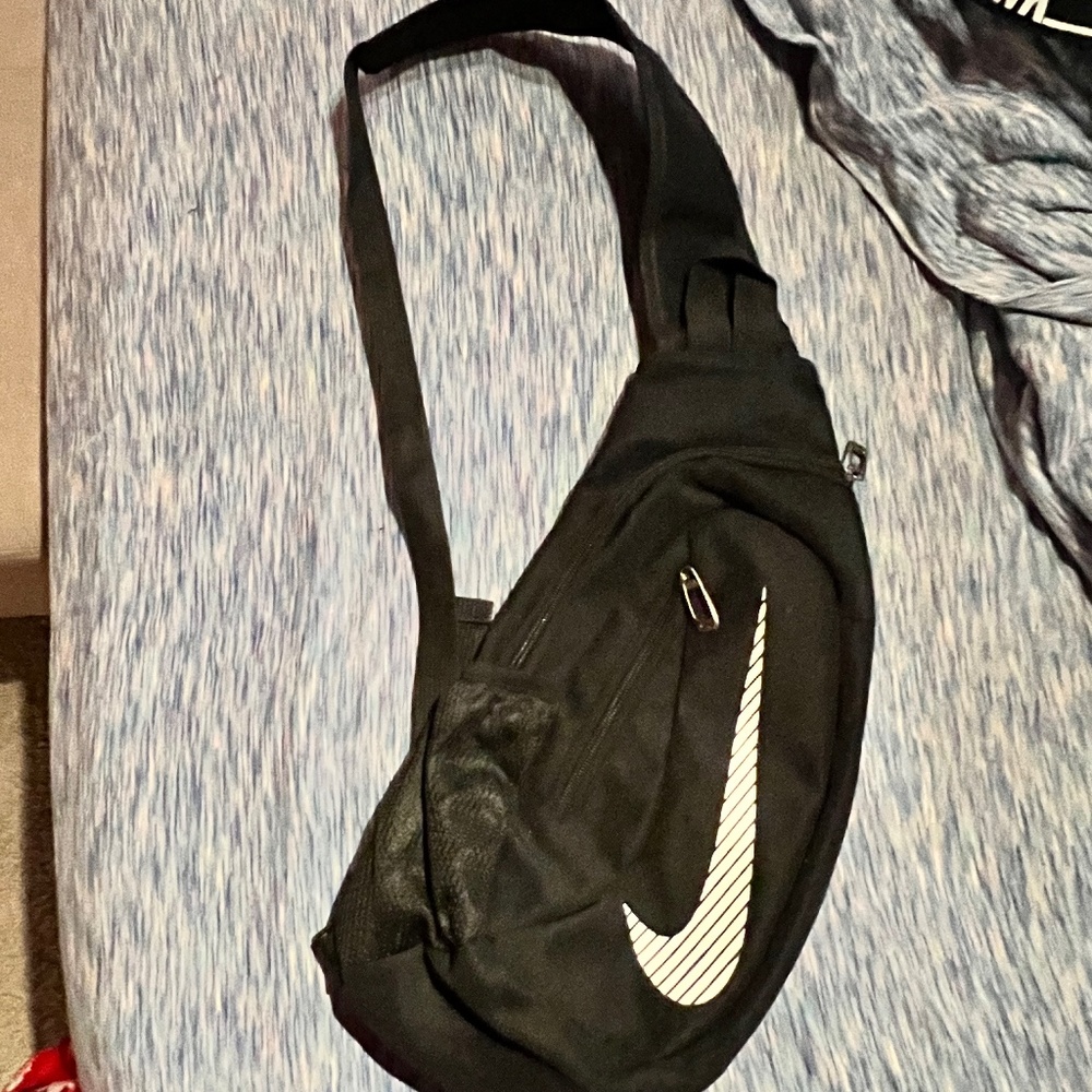 Nike sling bag